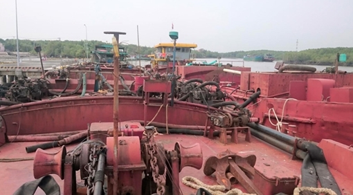 Liên tiếp bắt quả tang 4 vụ khai thác, vận chuyển cát trái phép