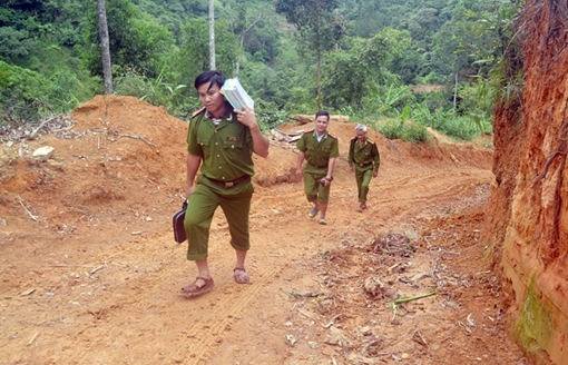 Một cán bộ Đoàn năng nổ ở Công an huyện biên giới