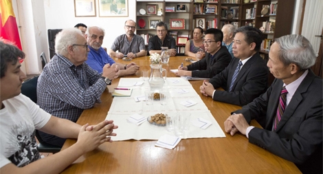 Đoàn đại biểu Đảng Cộng sản Việt Nam thăm và làm việc tại Uruguay và Argentina