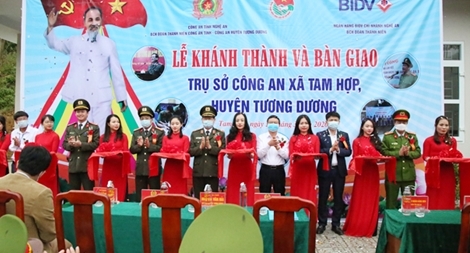 Khánh thành trụ sở Công an xã đầu tiên ở Nghệ An