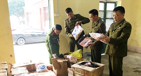 Giáp Tết, thực phẩm nhập lậu ồ ạt đổ vào nội địa