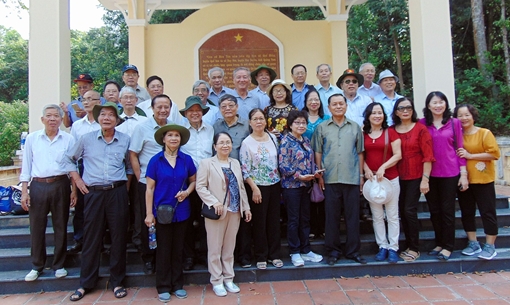 Lực lượng An ninh Quảng Đà về thăm căn cứ Hòn Tàu