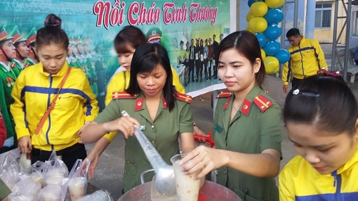 Nữ cán bộ Đoàn nhiệt huyết