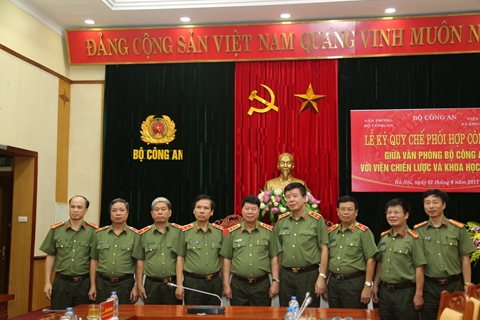 Văn phòng Bộ Công an ký Quy chế phối hợp với Viện Chiến lược và Khoa học 
