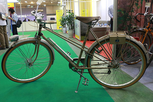 Xe đạp cổ xưa của pháp  103768058