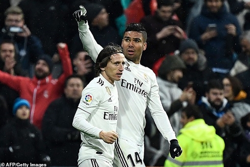 Luka Modric lập công, Real lọt vào top 3