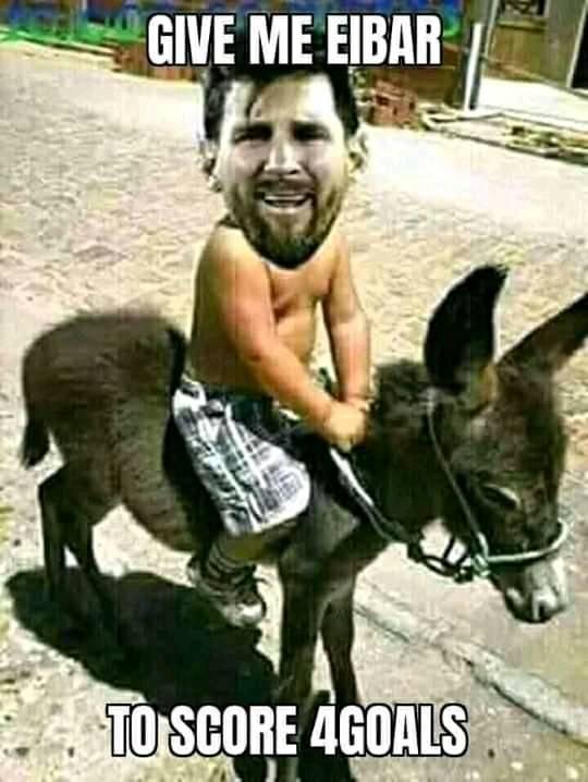 Hãy xem những ảnh Messi hài hước này để thấy cách siêu sao bóng đá nổi tiếng vẫn giữ được tính hài hước. Nụ cười của bạn sẽ cứu được rất nhiều khi xem những tấm hình này.