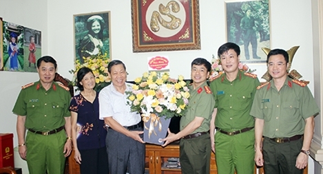 Nhiều hoạt động ý nghĩa nhân Ngày truyền thống lực lượng CAND