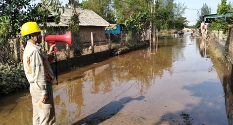 Điện lực Hà Tĩnh đa dạng hình thức tuyên truyền an toàn điện