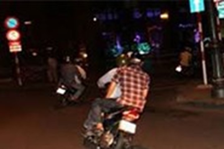 Vụ cô gái trẻ xinh đẹp tử vong bên vệ đường: Tạm giữ nhiều đối tượng