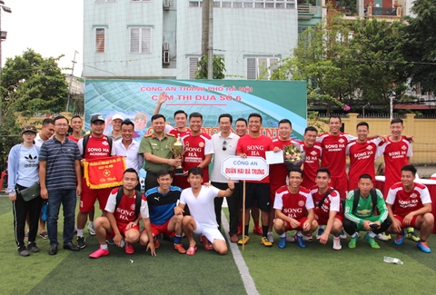 CA quận Hai Bà Trưng đoạt vô địch giải bóng đá mini Cụm thi đua số 6