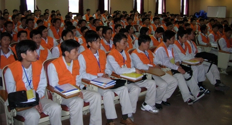 Thu tiền nhưng không đưa lao động ra nước ngoài làm việc 