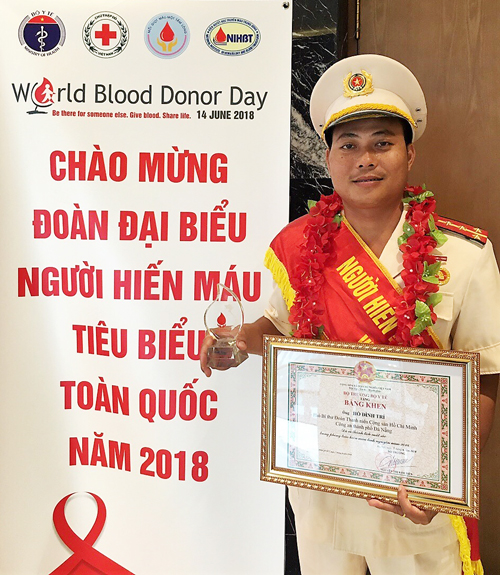Đại úy Hồ Đức Trí - gương mặt tiêu biểu trong phong trào hiến máu tình nguyện