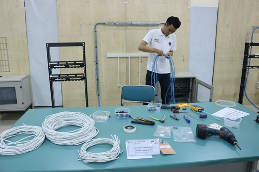 Các trường nghề với nỗi lo sinh viên nửa chừng "bỏ cuộc"