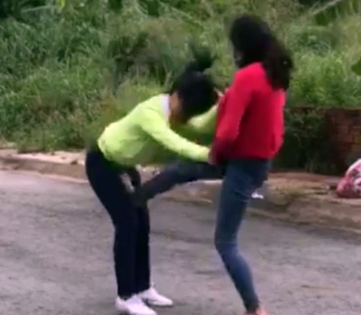 Xác minh clip 2 nữ sinh đánh nhau