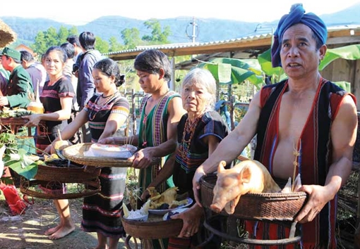 Nét đẹp văn hóa trong Tết cơm mới của người Pa Cô