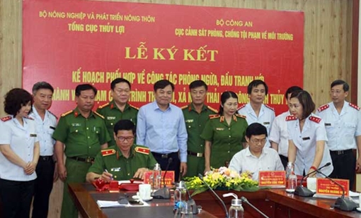 Nâng cao hiệu quả xử lý vi phạm xả thải bẩn vào công trình thủy lợi