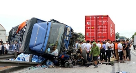 Giải pháp nào để ngăn ngừa tai nạn giao thông nghiêm trọng?
