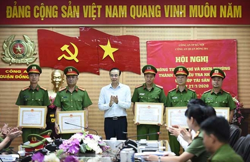 Khen thưởng các đơn vị khám phá nhanh vụ cướp ngân hàng BIDV Ngọc Khánh