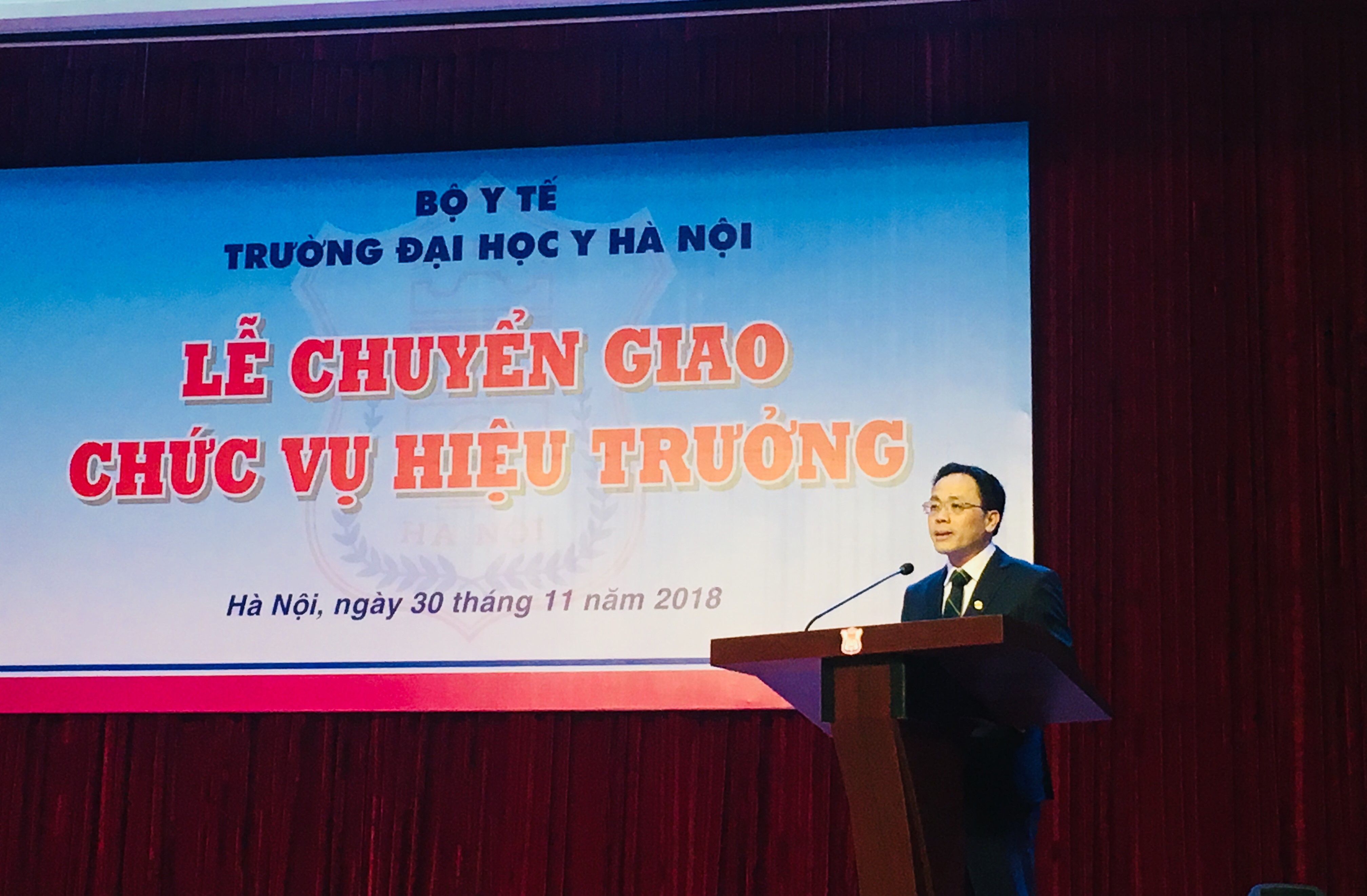 Trường Đại học Y Hà Nội:  Lần đầu tiên tổ chức Lễ chuyển giao chức vụ Hiệu trưởng