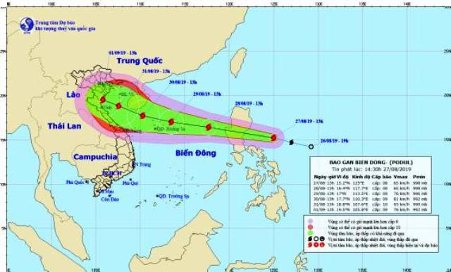 Báo số 4 giật cấp 11 cách Quảng Trị-Quảng Ngãi 480km