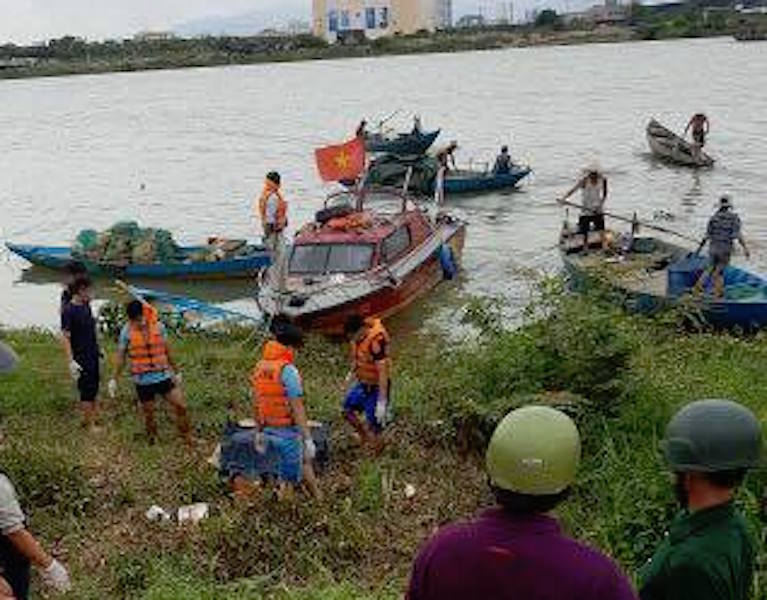 Truy tìm tung tích tử thi trôi trên sông Hàn