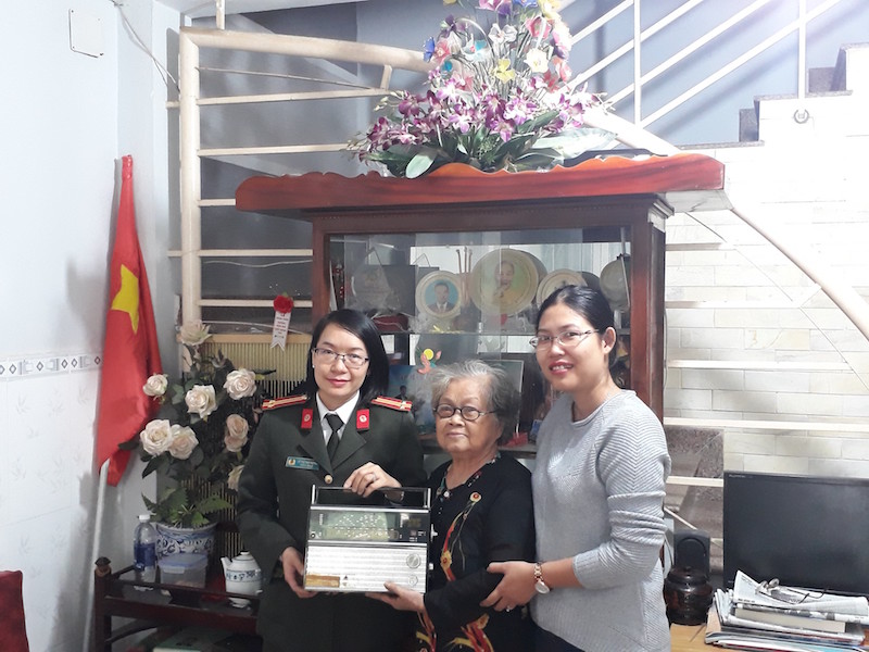 Tiếp nhận nhiều kỷ vật do nữ Anh hùng Ngô Thị Huệ trao tặng 