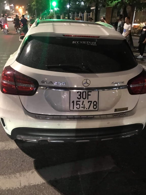 Danh tính nàn nhân nhập vụ xe cộ Mercedes tạo ra tai nạn đáng tiếc rồi bốc cháy  Giao  thông  Vietnam VietnamPlus