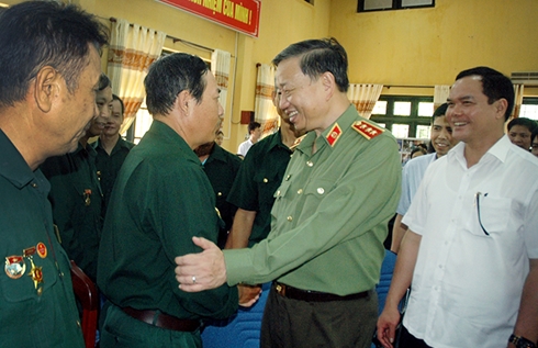 Bộ trưởng Tô Lâm thăm Trung tâm điều dưỡng thương binh ở Hà Nam