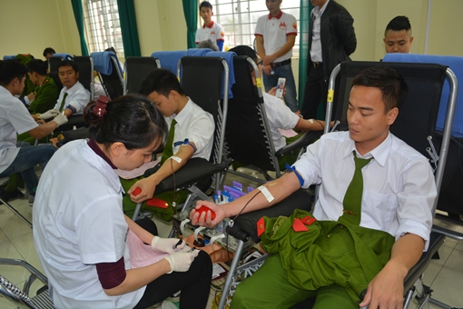 Trường đại học PCCC hiến máu tình nguyện vì đồng đội thân yêu