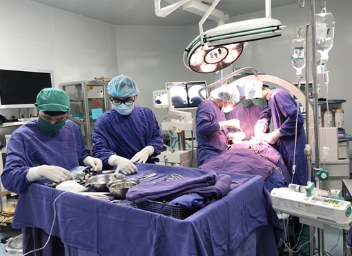 Cứu sống bệnh nhân bị dập tủy cổ, liệt tứ chi