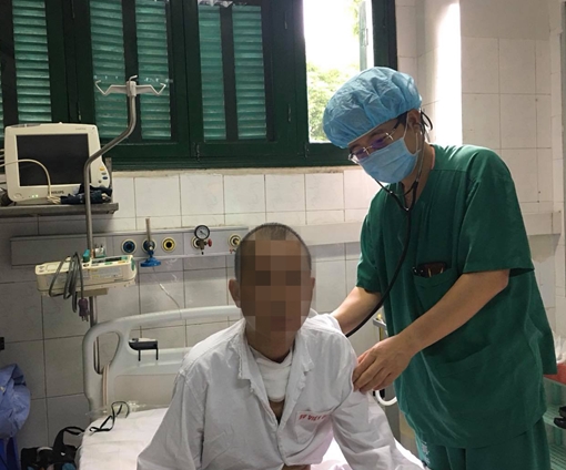 Người mắc bệnh phổi mô kẽ đầu tiên được ghép 2 phổi thành công 