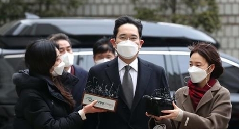 "Thái tử Samsung" Lee Jae-yong nhận mức án 2,5 năm tù giam