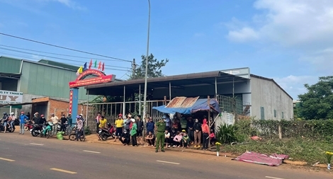 Nam sinh lớp 9 tử vong bên vệ đường