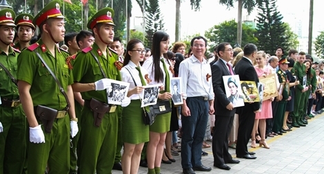 Lễ tưởng niệm "Binh đoàn Bất tử" lần đầu được tổ chức ở Hà Nội