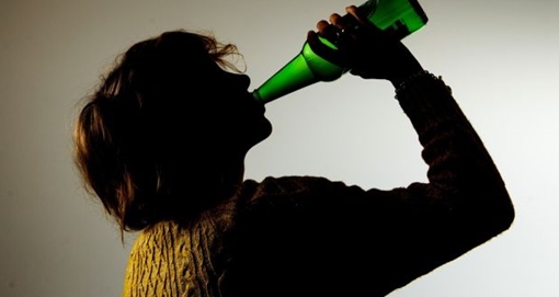 Ngộ độc rượu giả, ít nhất 6 người đàn ông thiệt mạng