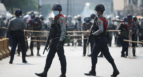 Hàng chục cảnh sát Myanmar vượt biên sang Ấn Độ xin tị nạn