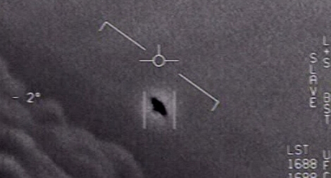 Mỹ lần đầu hé lộ hơn 100 vụ "chạm trán" UFO