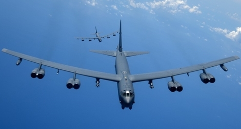 Loạt "pháo đài bay" B-52 Mỹ áp sát biên giới Nga